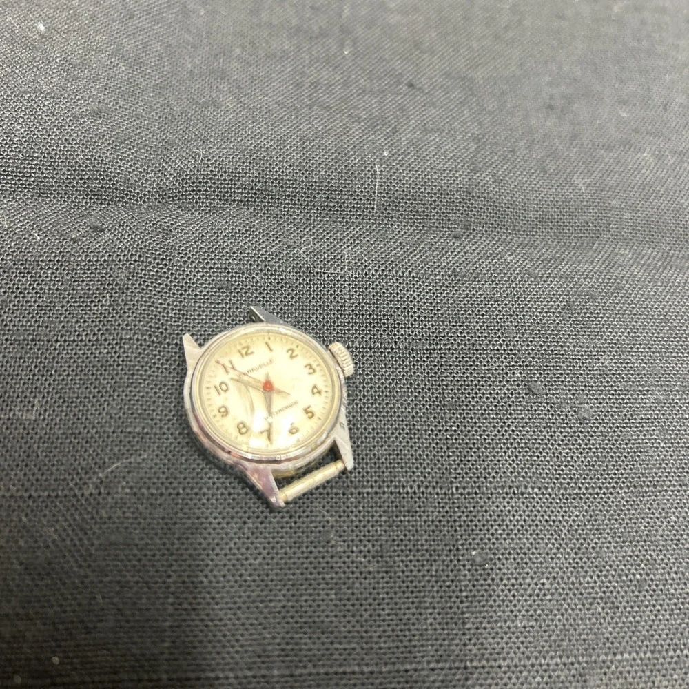 VTG Caravelle Women's Wind Up Watch Running Parts only face crack & metal rough.